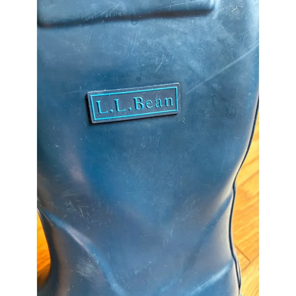 L.L. Bean bean puddle